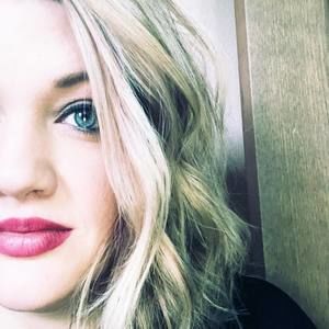 Meet your Posher, Afton